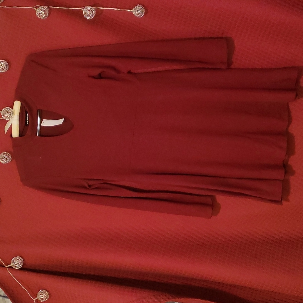 A line bugandy polyester dress.